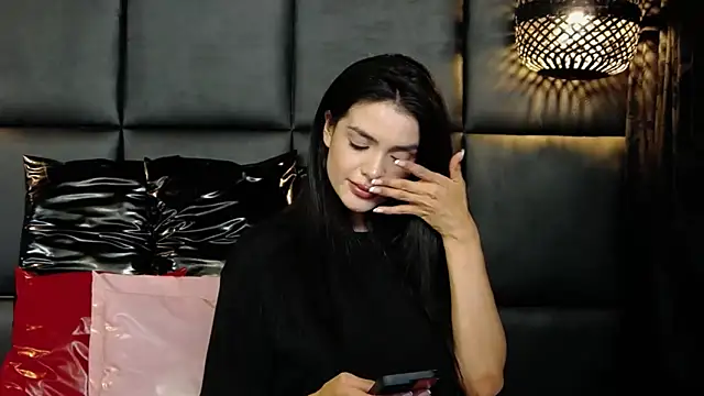 Snapshot of BlairBadgley chatting on 11-09-25, 12:53 BlairBadgley online show from 11-09-25, 12:53