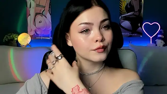 Snapshot of AkiraKatsu chatting on 12-16-24, 09:03 AkiraKatsu online show from 12-16-24, 09:03