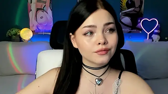 Snapshot of AkiraKatsu chatting on 12-22-24, 05:32 AkiraKatsu online show from 12-22-24, 05:32