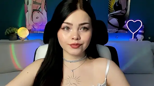 Snapshot of AkiraKatsu chatting on 12-23-24, 05:54 AkiraKatsu online show from 12-23-24, 05:54