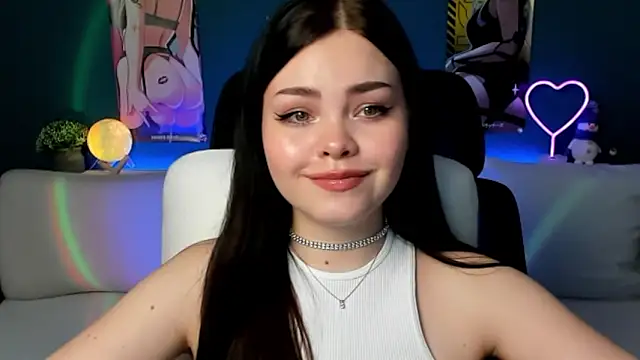 Snapshot of AkiraKatsu chatting on 01-04-25, 10:45 AkiraKatsu online show from 01-04-25, 10:45