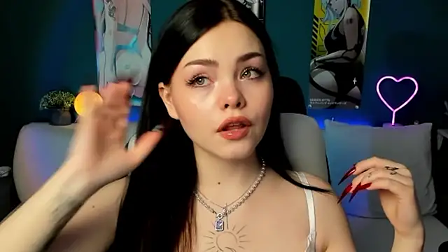 Snapshot of AkiraKatsu chatting on 01-12-25, 04:40 AkiraKatsu online show from 01-12-25, 04:40