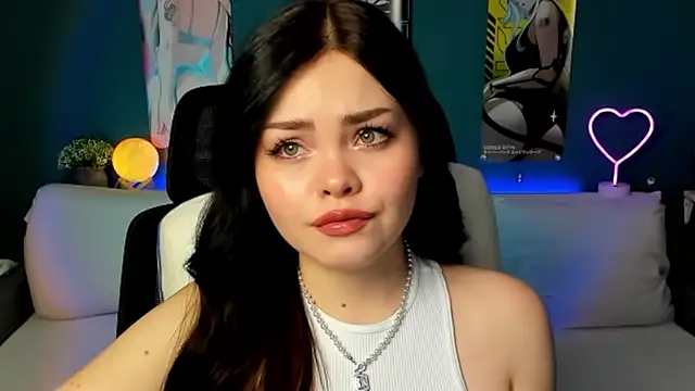 Snapshot of AkiraKatsu chatting on 01-13-25, 05:02 AkiraKatsu online show from 01-13-25, 05:02