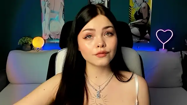 Snapshot of AkiraKatsu chatting on 01-17-25, 01:13 AkiraKatsu online show from 01-17-25, 01:13