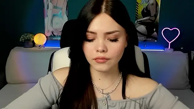 Snapshot of AkiraKatsu chatting on 01-25-25, 10:18 AkiraKatsu online show from 01-25-25, 10:18