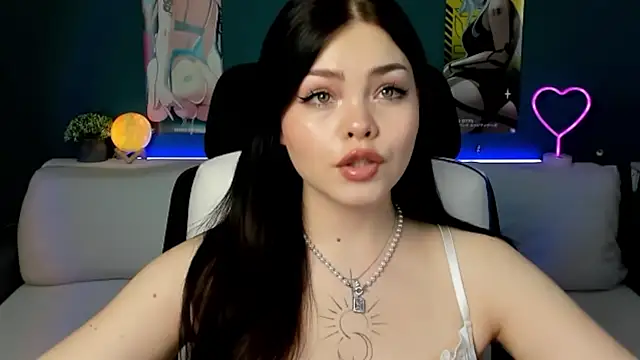 Snapshot of AkiraKatsu chatting on 01-31-25, 05:32 AkiraKatsu online show from 01-31-25, 05:32