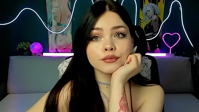 Snapshot of AkiraKatsu chatting on 02-14-25, 05:36 AkiraKatsu online show from 02-14-25, 05:36