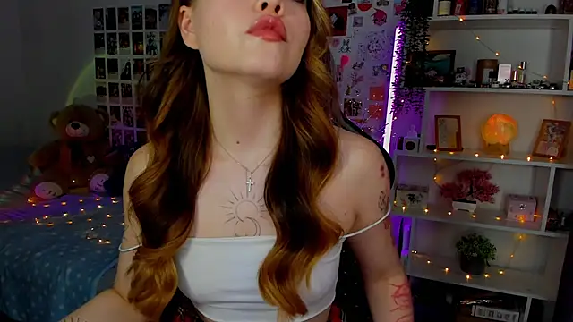 Snapshot of AkiraKatsu chatting on 09-26-25, 11:14 AkiraKatsu online show from 09-26-25, 11:14