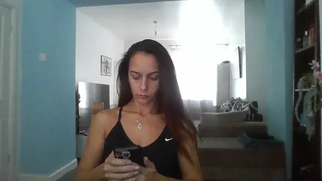 karlaolivia online show from 09-19-25, 09:22