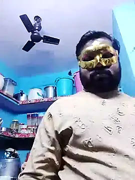 Snapshot of bobbyronak chatting on 01-14-25, 12:24 bobbyronak online show from 01-14-25, 12:24