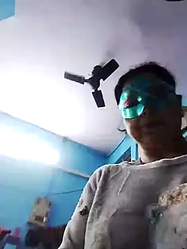 Snapshot of bobbyronak chatting on 01-21-25, 02:22 bobbyronak online show from 01-21-25, 02:22