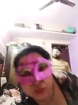 Snapshot of bobbyronak chatting on 02-02-25, 05:48 bobbyronak online show from 02-02-25, 05:48