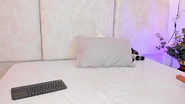 Astorath angel  online show from 12-18-25, 12:11