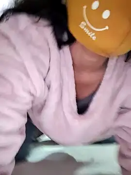 Snapshot of Kashish_SC chatting on 01-15-25, 12:09 Kashish SC online show from 01-15-25, 12:09