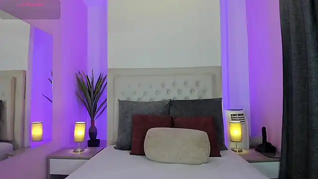 nicolle pierce online show from 03-26-26, 12:22