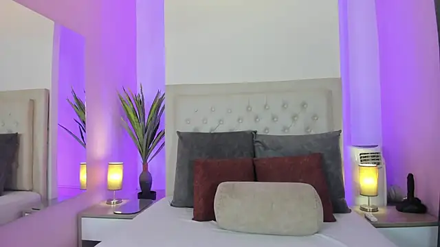 nicolle pierce online show from 04-04-26, 12:35