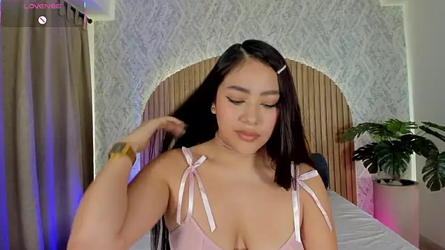 nicolle pierce online show from 06-09-26, 10:38