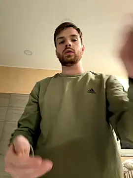 Snapshot of Maicolino96 chatting on 10-11-25, 11:47 Maicolino96 online show from 10-11-25, 11:47