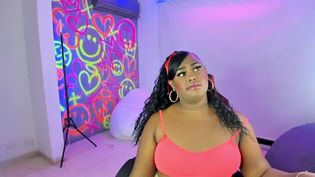 Snapshot of GEANNAROSE chatting on 02-21-25, 05:24 GEANNAROSE online show from 02-21-25, 05:24