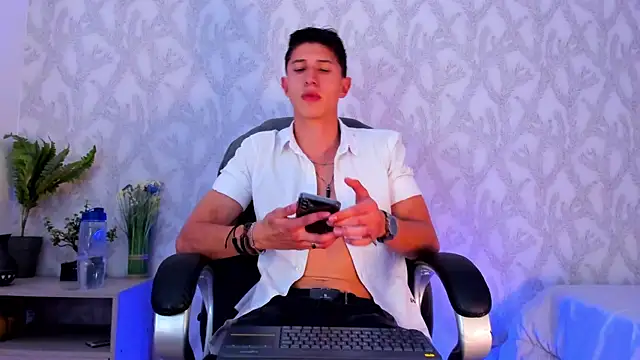 Dorianmistery2322  online show from 01-30-25, 04:45