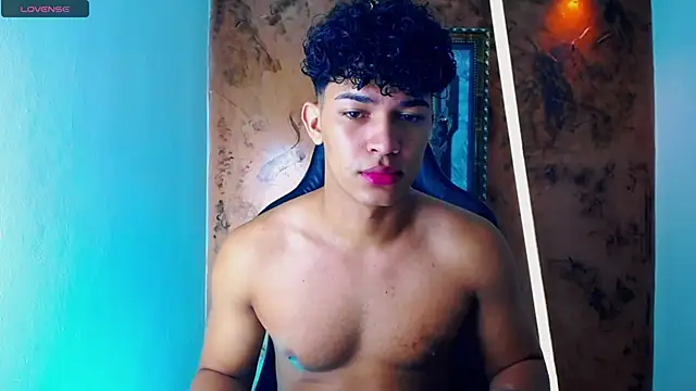Snapshot of jamescurli_ chatting on 03-16-25, 04:41 jamescurli online show from 03-16-25, 04:41