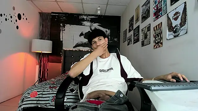 Snapshot of jason_graeats chatting on 01-14-26, 12:38 jason graeats online show from 01-14-26, 12:38