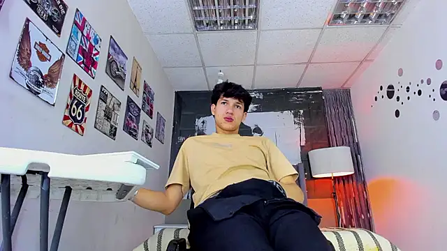 Snapshot of jason_graeats chatting on 02-14-26, 05:04 jason graeats online show from 02-14-26, 05:04