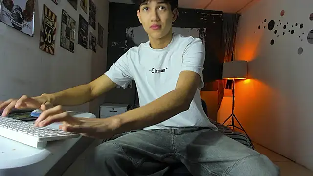 Snapshot of jason_graeats chatting on 02-26-26, 04:00 jason graeats online show from 02-26-26, 04:00