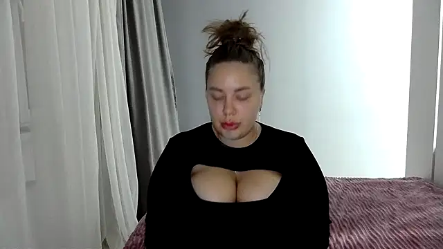 96CHloe96 online show from 12-13-24, 04:16