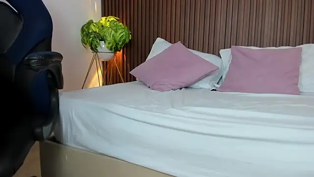 gipsela gomez online show from 02-15-25, 05:41