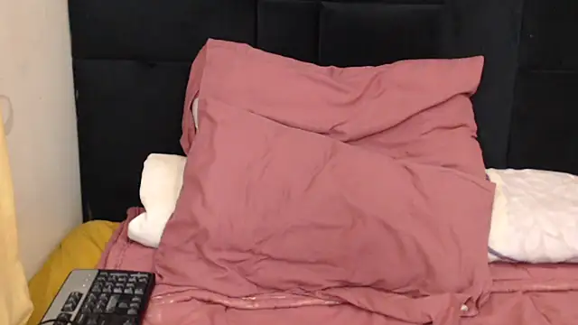 Busty-Londie online show from 09-16-25, 05:47