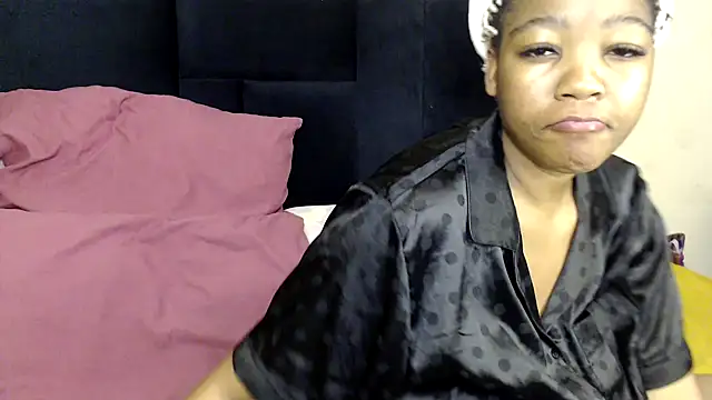 Busty-Londie online show from 10-12-25, 05:12