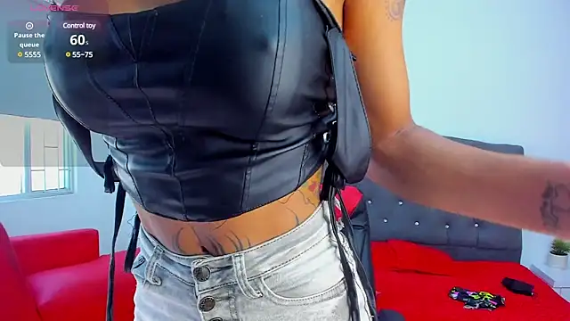 Snapshot of anne_parker chatting on 02-01-25, 02:02 anne parker online show from 02-01-25, 02:02