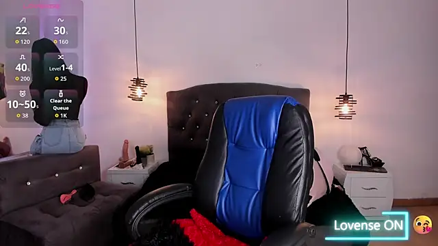 Snapshot of anne_parker chatting on 01-12-26, 02:44 anne parker online show from 01-12-26, 02:44