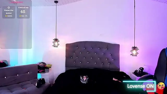 Snapshot of anne_parker chatting on 01-19-26, 02:32 anne parker online show from 01-19-26, 02:32