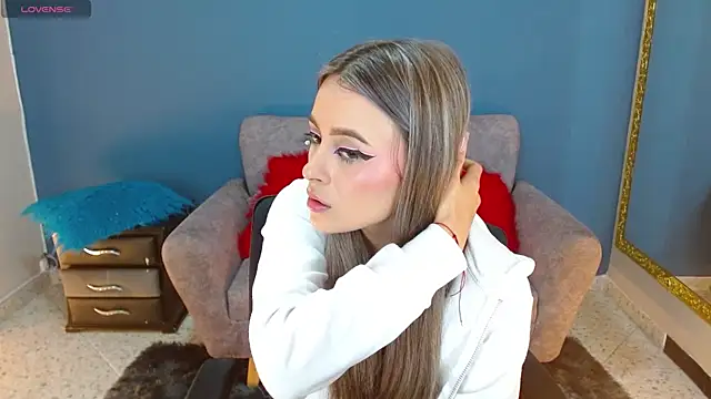 miacarperr1 online show from 01-20-25, 01:18