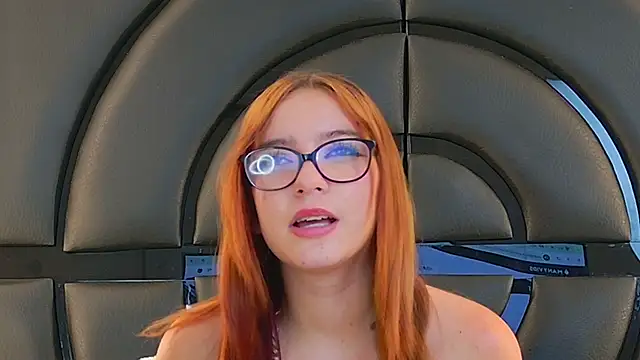 Snapshot of LiliFox18 chatting on 03-11-25, 01:16 LiliFox18 online show from 03-11-25, 01:16