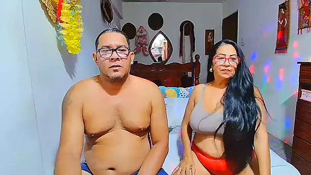 Snapshot of rosi_pamela chatting on 06-10-26, 11:24 rosi pamela online show from 06-10-26, 11:24