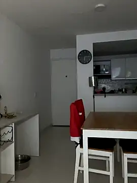 MireyaTorresGu online show from 11-18-25, 11:14