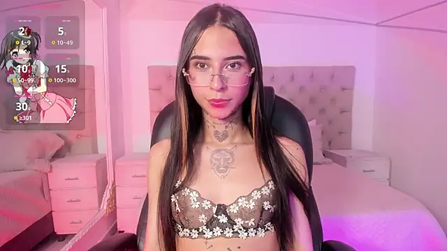 Snapshot of MariahLamour1_ chatting on 12-19-24, 04:45 MariahLamour1 online show from 12-19-24, 04:45