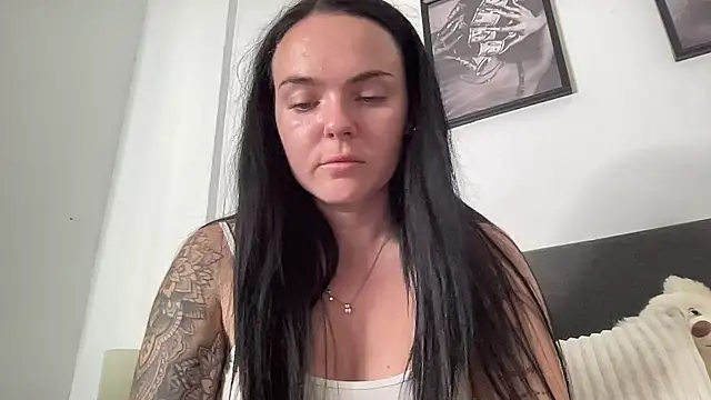 yorkshiregal online show from 10-30-25, 11:22