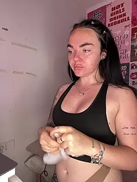 yorkshiregal online show from 04-18-26, 07:23