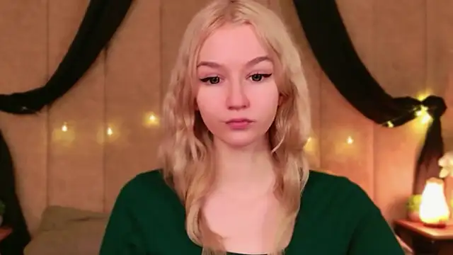 NaomiLoys online show from 11-24-25, 10:59