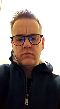 Snapshot of Hectorthyssen1 chatting on 01-05-25, 08:31 Hectorthyssen1 online show from 01-05-25, 08:31