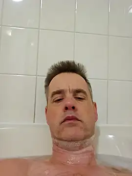 Snapshot of Hectorthyssen1 chatting on 01-10-25, 08:15 Hectorthyssen1 online show from 01-10-25, 08:15