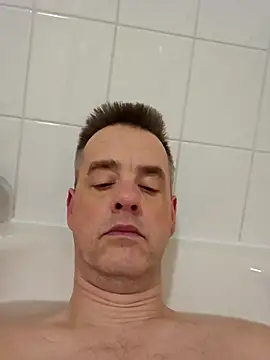 Snapshot of Hectorthyssen1 chatting on 02-08-25, 07:27 Hectorthyssen1 online show from 02-08-25, 07:27