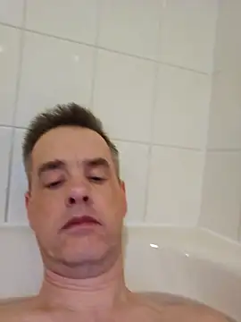 Snapshot of Hectorthyssen1 chatting on 02-18-25, 08:14 Hectorthyssen1 online show from 02-18-25, 08:14