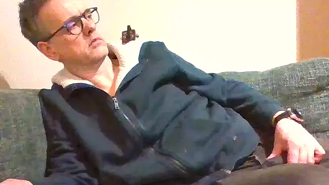 Snapshot of Hectorthyssen1 chatting on 03-03-25, 11:35 Hectorthyssen1 online show from 03-03-25, 11:35