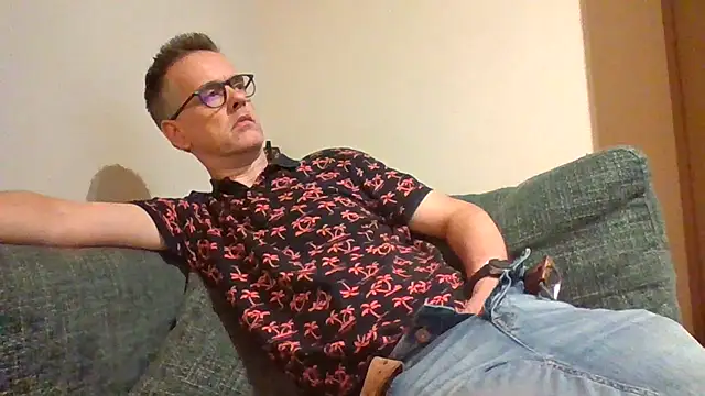 Snapshot of Hectorthyssen1 chatting on 09-19-25, 09:59 Hectorthyssen1 online show from 09-19-25, 09:59