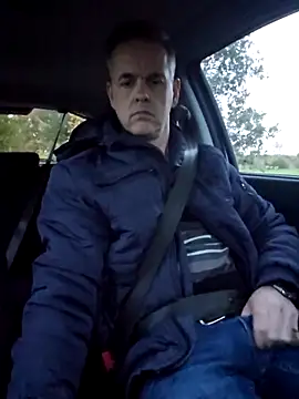 Snapshot of Hectorthyssen1 chatting on 10-31-25, 04:08 Hectorthyssen1 online show from 10-31-25, 04:08